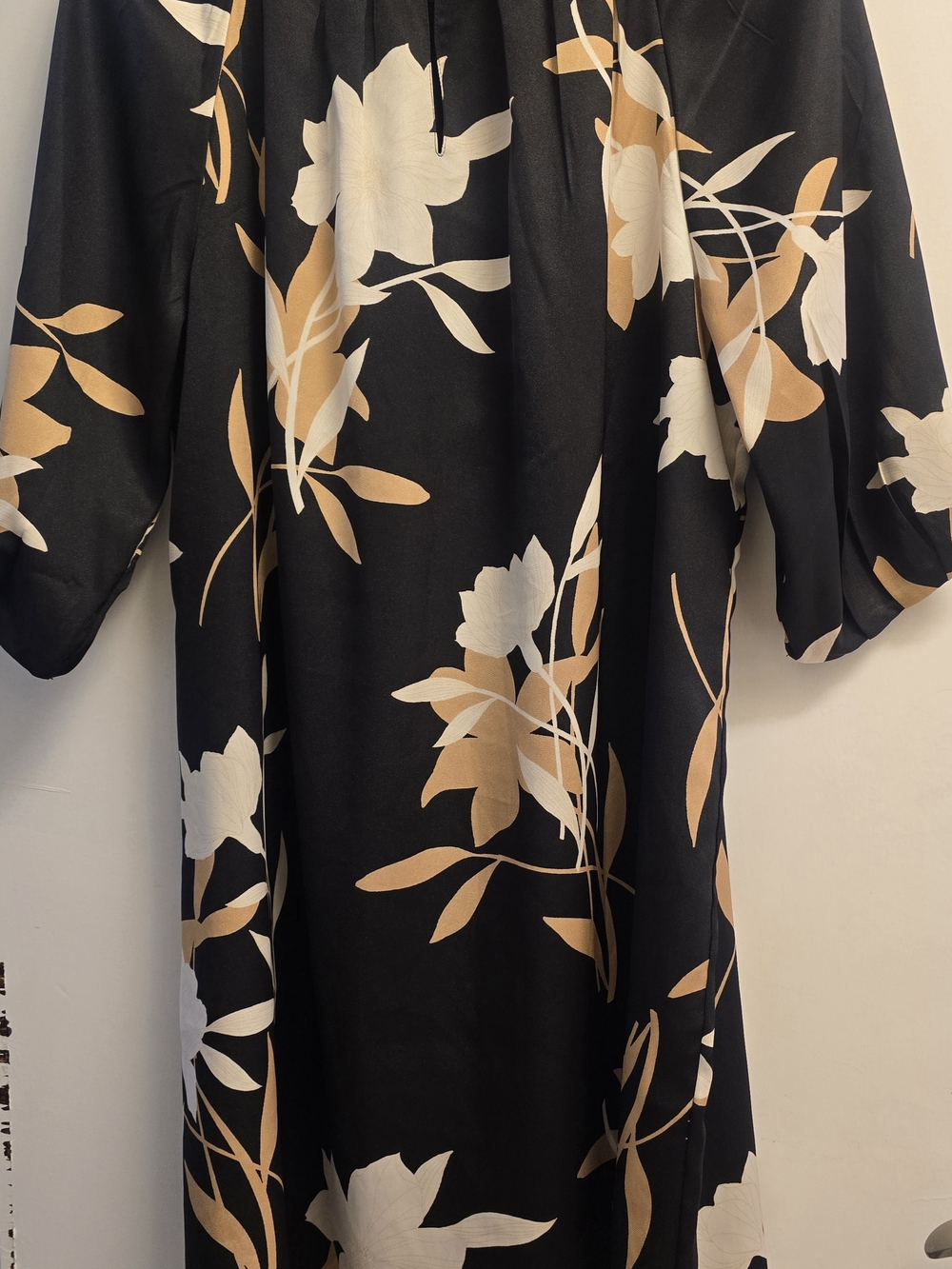 Ann Taylor Floral Maxi Dress in Black & Orange Size Large